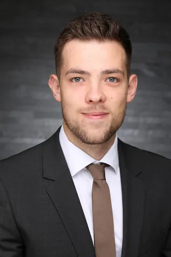 Steven Schramm portrait