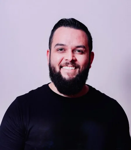 Gllazyany Vieira portrait