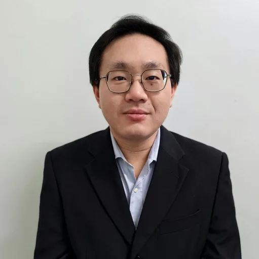 Wei Hao Lee portrait