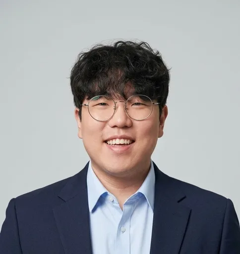 Ryenwoo Kang portrait